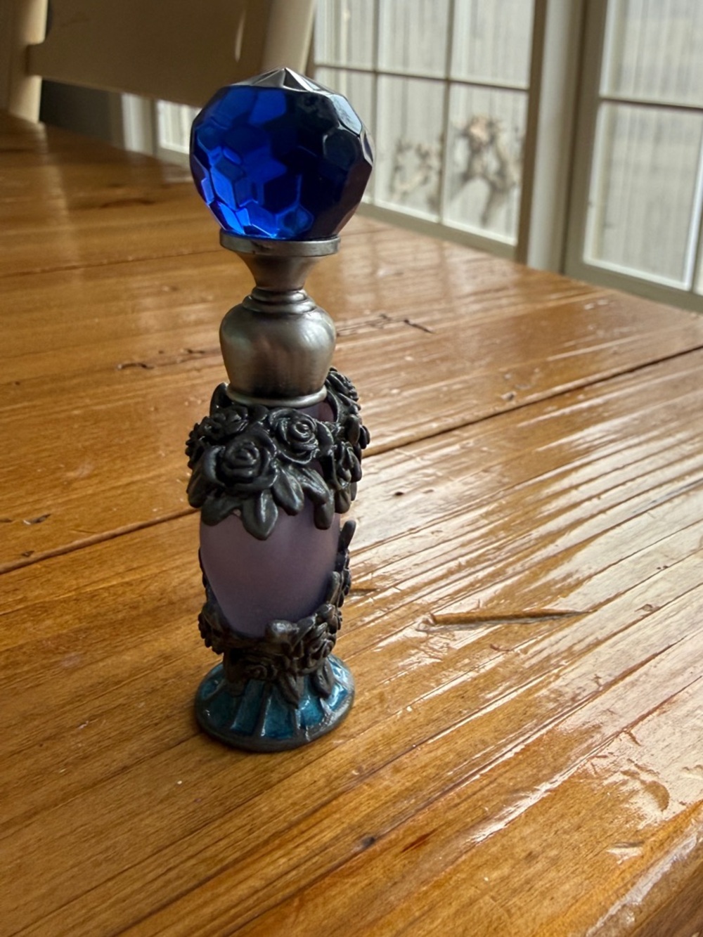 Vtg. Flower Frosted Lavender W/Cobalt Blue Stopper Anointing Oil Bottle (Empty) - Picture 6 of 12